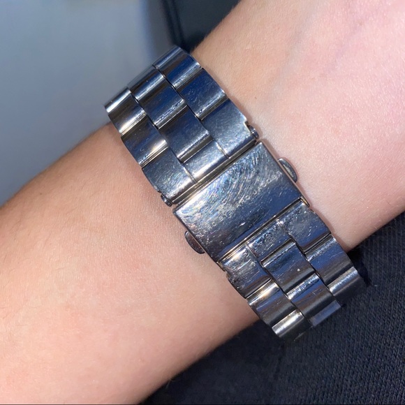 Marc Jacobs Watch - Picture 5 of 6